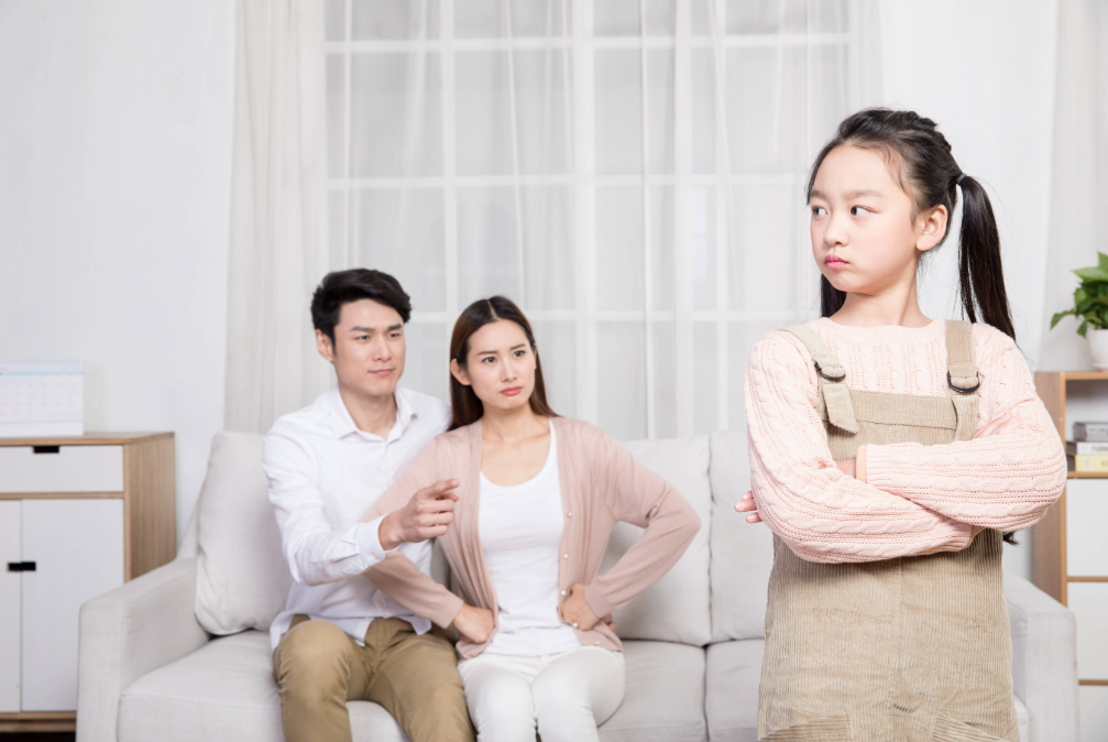 鲁迅也不唠叨:看大作家如何批评教育孩子